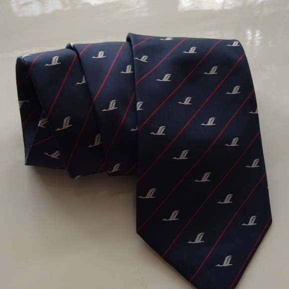 Vintage Shanghai Airlines Uniform Tie Necktie Antique Menswear Office Formalwear - Picture 6 of 8